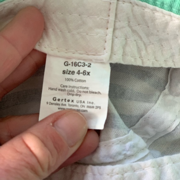 Adorable Collection of Childrens Hats! Sizes range -Infant to 4 years. 7 in all - Picture 5 of 8